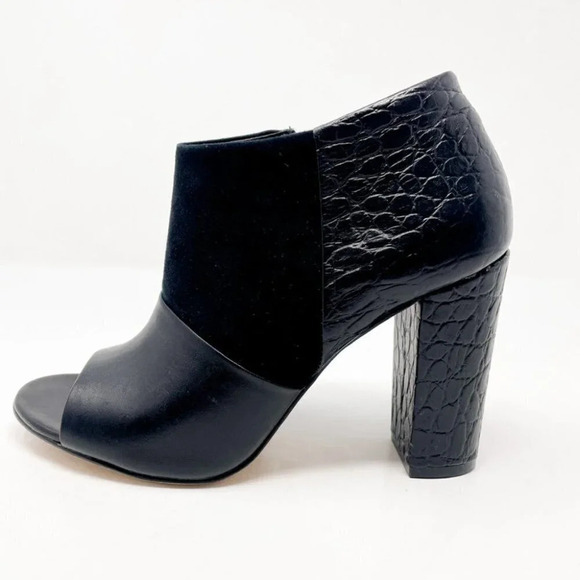 Trina Turk Los Gatos Open  Toe Leather Suede Croc Black Bootie Ankle Boot Sz 7.5 - Picture 2 of 10